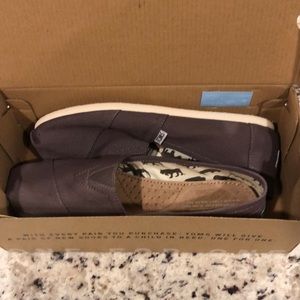 TOMS - Mens Classic Canvas Slipon Shoes in Grey